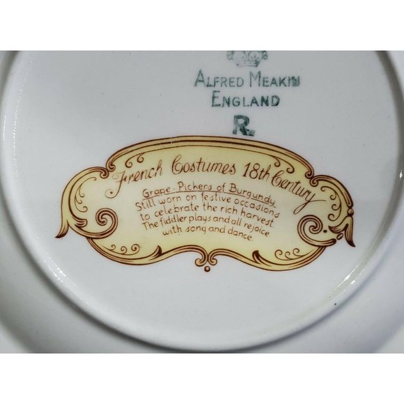 Alfred Meakin 18th French Costumes GRAPE PICKERS OF BURGUNDY 9" PLATE wine decor - Picture 4 of 5
